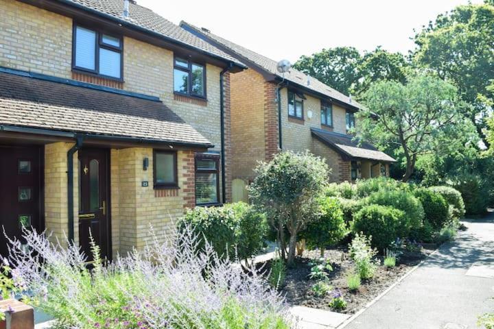 Beautiful 3 Bed Home In The Heart Of New Forest Hordle Экстерьер фото