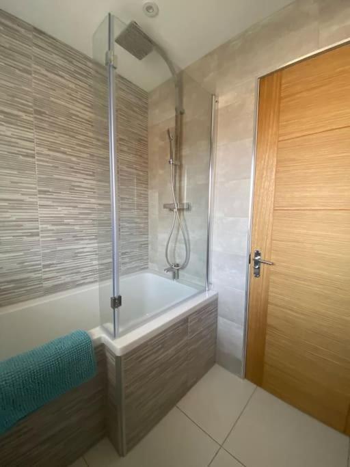 Beautiful 3 Bed Home In The Heart Of New Forest Hordle Экстерьер фото