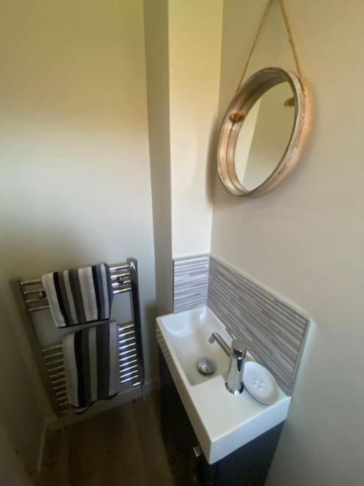 Beautiful 3 Bed Home In The Heart Of New Forest Hordle Экстерьер фото